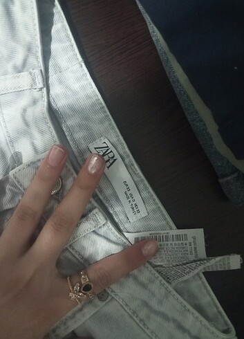 Zara Kot jean