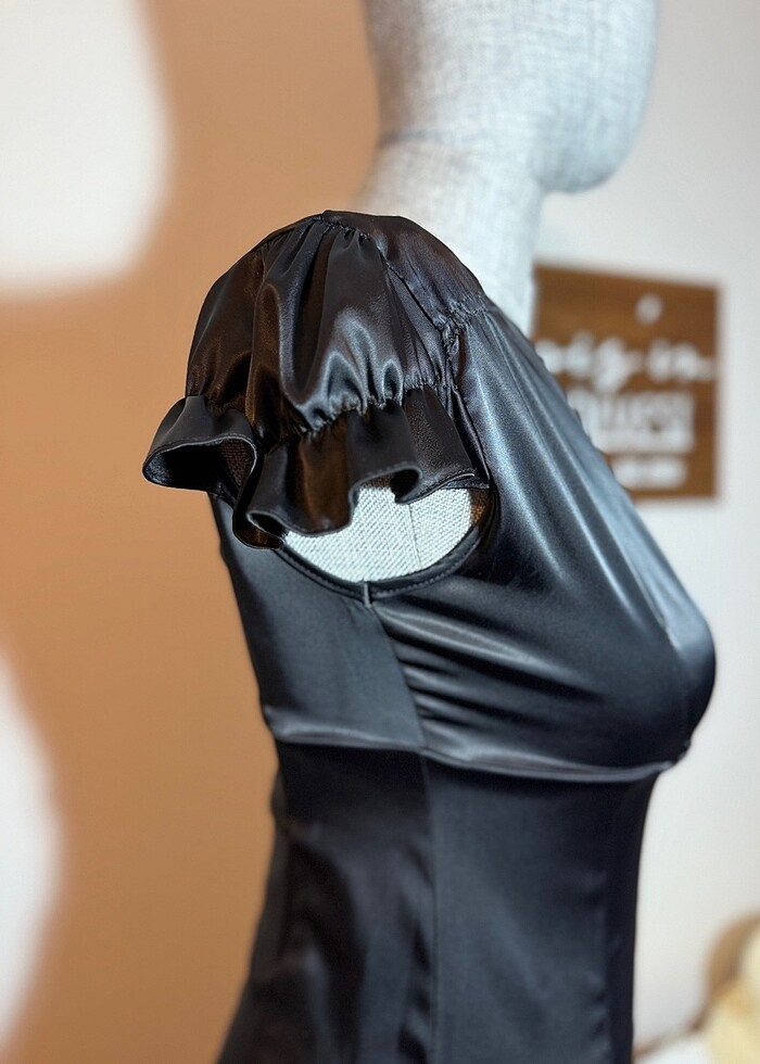 Saten elbise - Görsel 2