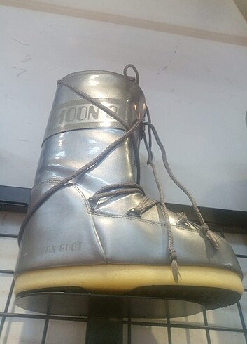 Moon Boot Moon boot 