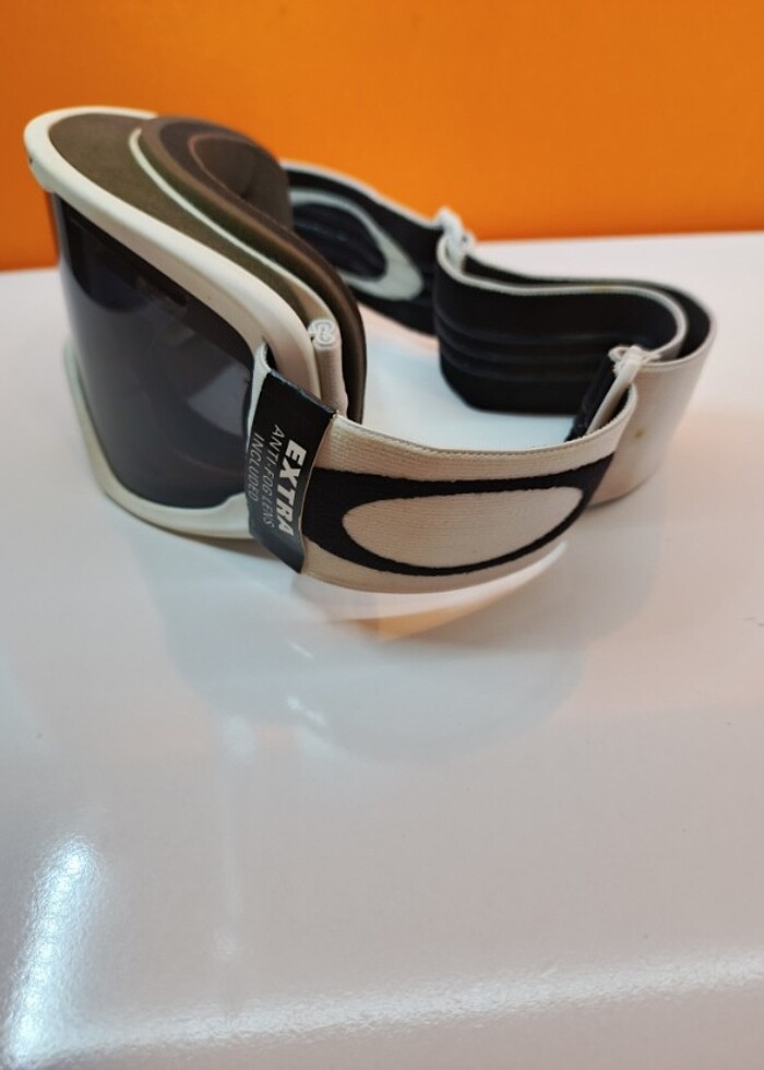 Oakley kayak gözlüğü  - Görsel 2