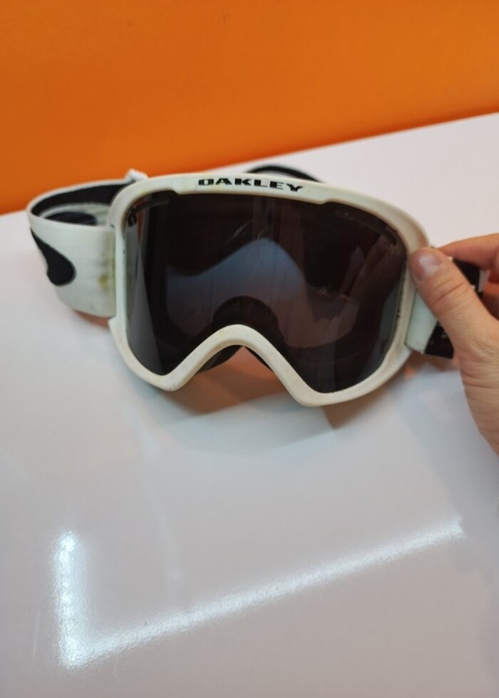 Oakley kayak gözlüğü  - Görsel 3