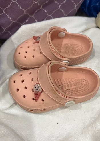 Kız Çocuk Pembe Tokalı Terlik - Görsel 2