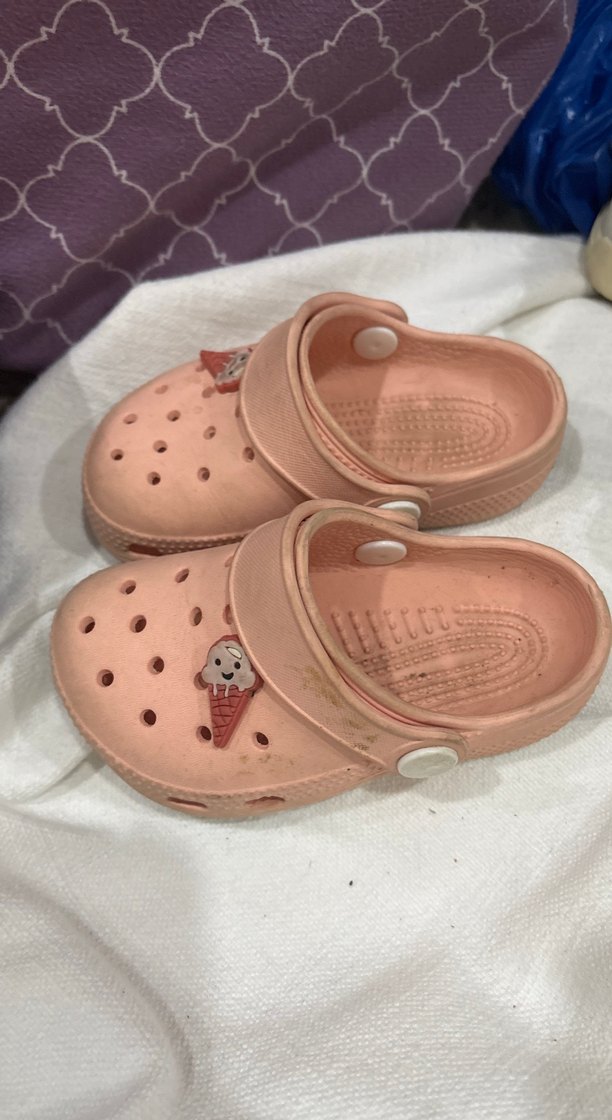 Kız Çocuk Pembe Tokalı Terlik - Görsel 2