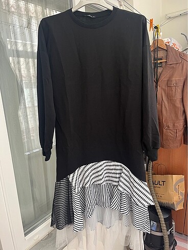 Desenli tül detaylı tunik
