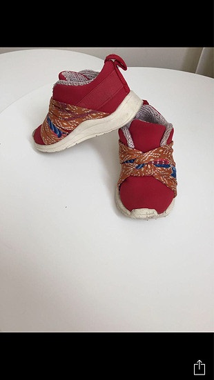 universal Beden kırmızı Renk Zara kız Bebek ayakkabı 19 numara 