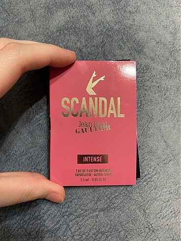 scandal parfüm