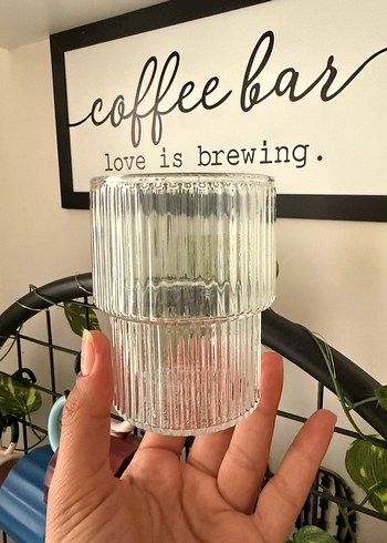 Yeni kutulu Pinterest bardak