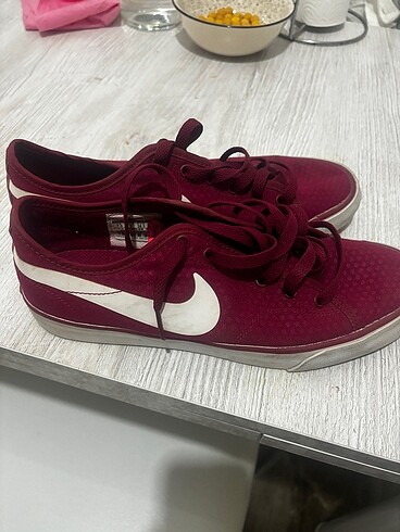 38,5 Beden Nike ayakkabı