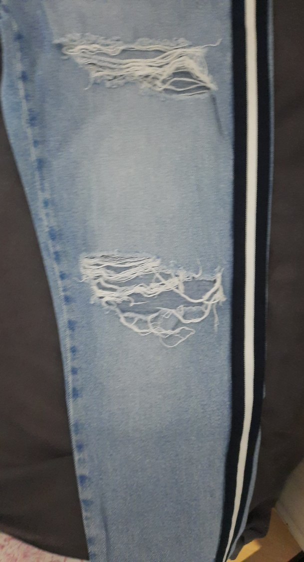 Kadın Mavi Bol Kesim Yırtık Kot Pantolon - Görsel 4