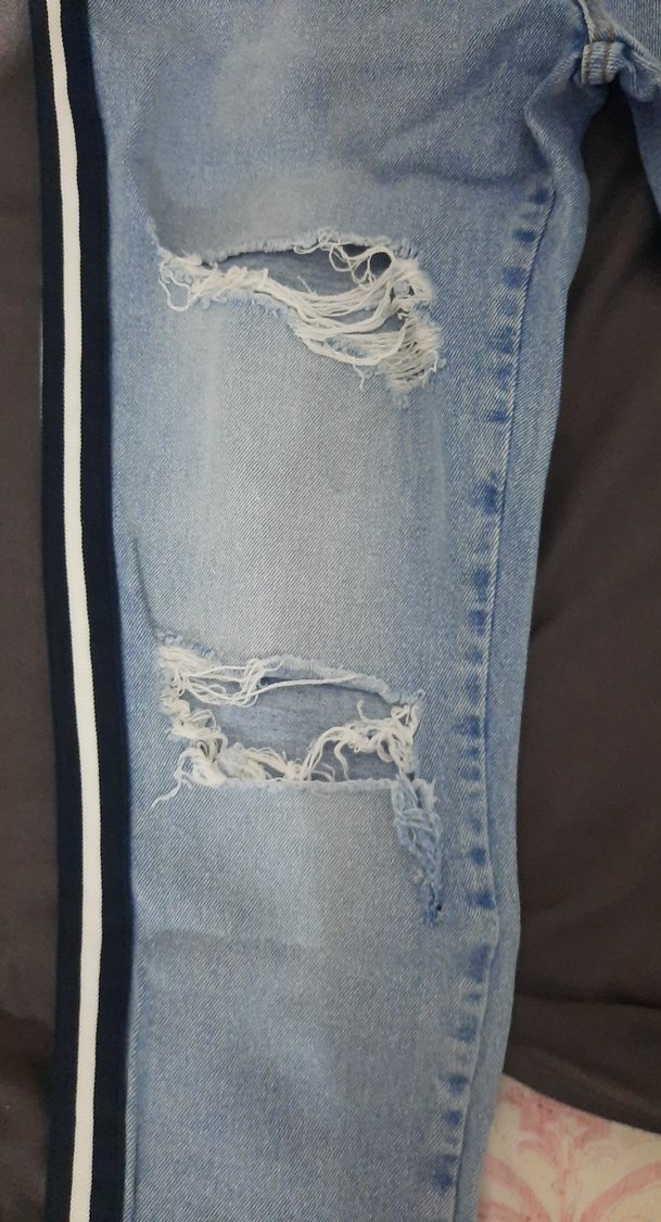 Kadın Mavi Bol Kesim Yırtık Kot Pantolon - Görsel 3