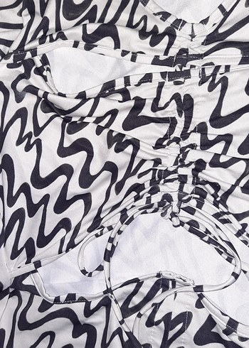 Kasın Ayarlanabilir Dekolteli Crop - Görsel 3