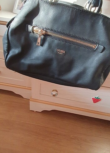Guess çanta 