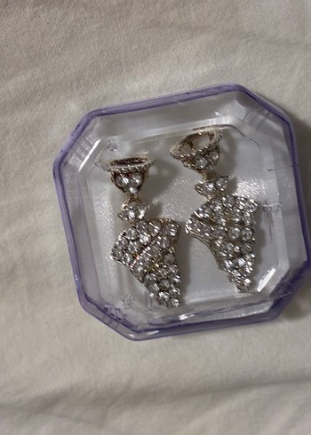 Beyaz Payetli Mini Düğün Küpeleri