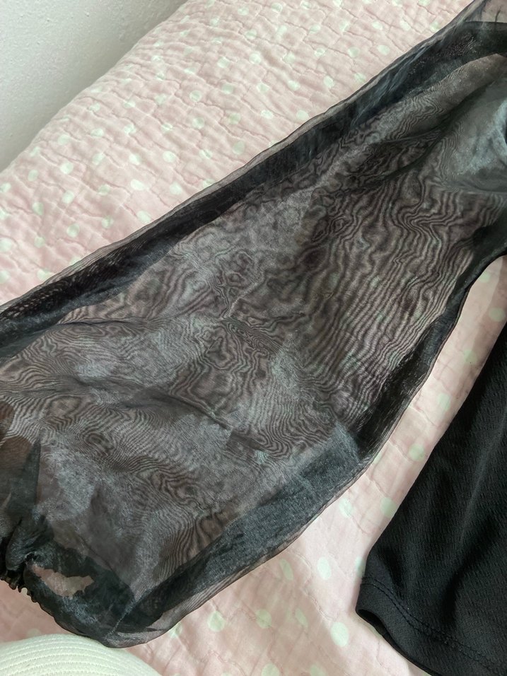 V Yaka Siyah Gotik Kadın Bluz - Görsel 3