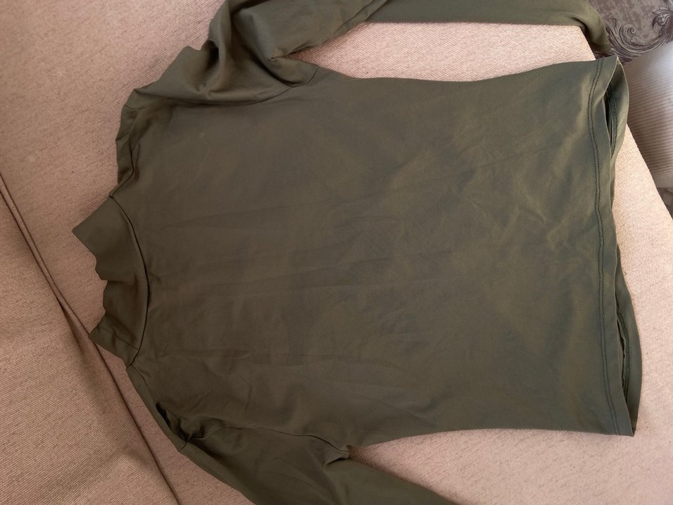 Haki renkli büzgülü bluz - Görsel 2