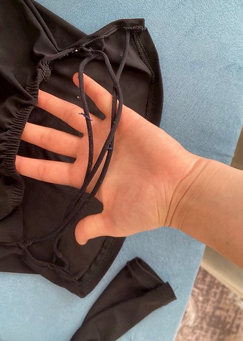 Siyah Uzun Kollu Sırt Detaylı Spor Üst - Görsel 3