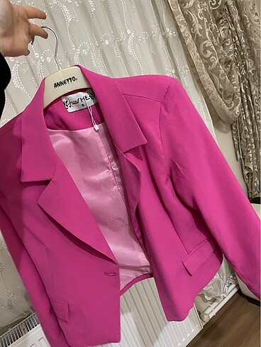 s Beden Crop ceket