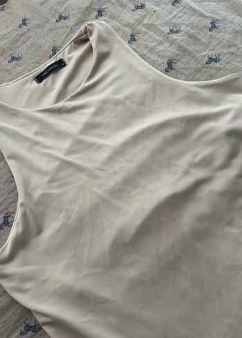 Bej , krem çıtçıtlı kalın askılı body
