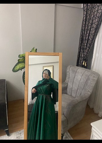 44 Beden Kadın Uzun Yeşil Drapeli Abiye Elbise