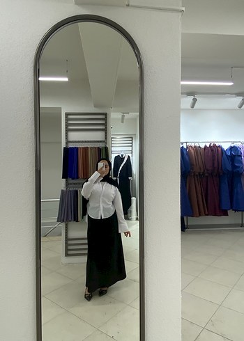 Belden sıknalı gömlek