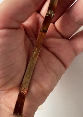 Cartier Altin Tonlu İnce Bileklik