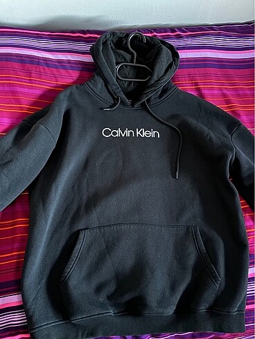 Calvin klein sweatshirt
