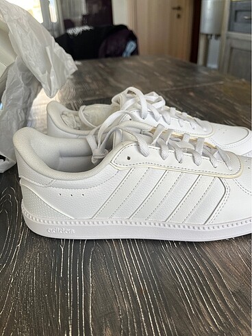 40 Beden beyaz Renk Adidas spor