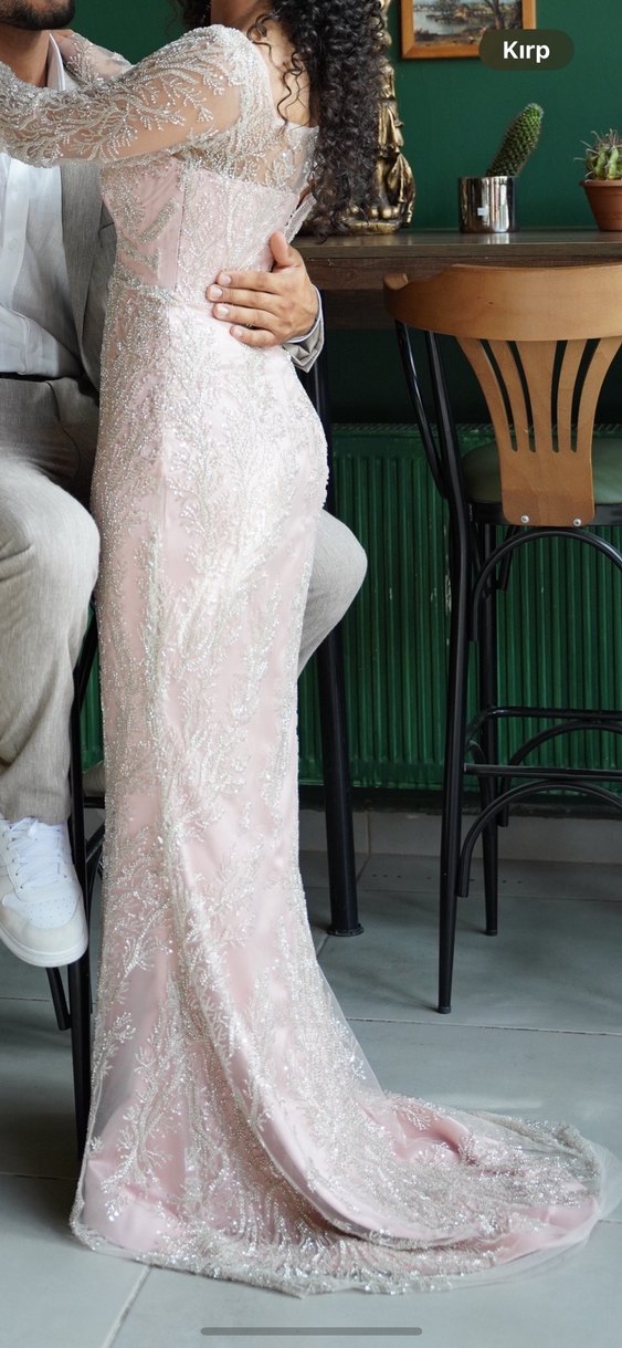 Pembe Dantel İşlemeli Uzun Kollu V Yaka Elbise - Görsel 3