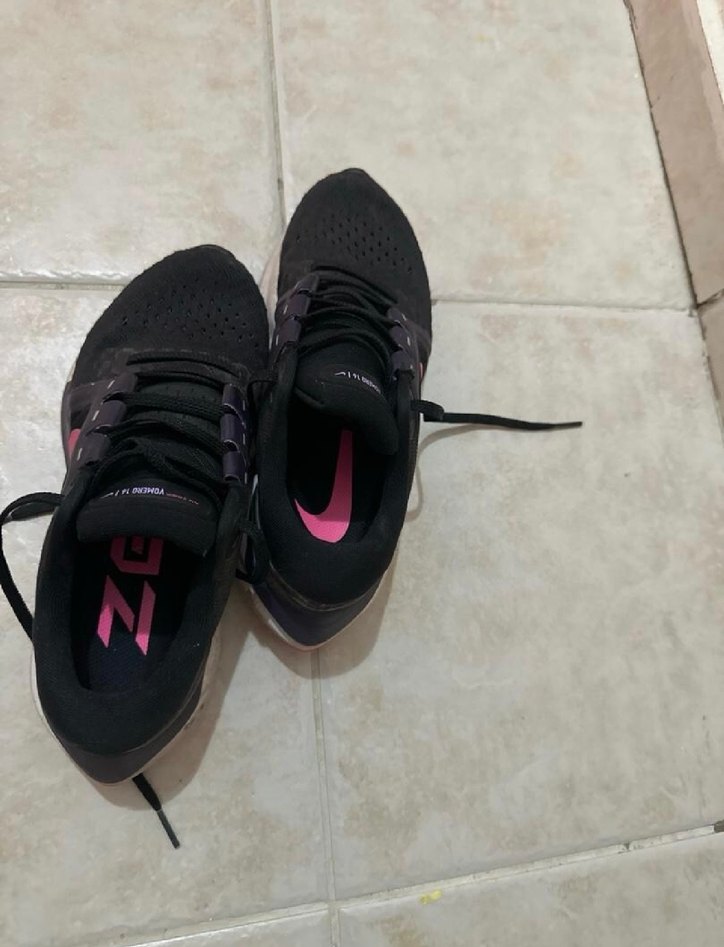 Kız çocuk Nike marka Siyah-Pembe Spor Ayakkabı - Görsel 2