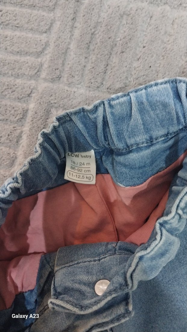 Kız Çocuk Gri Bol Kesim Kot Pantolon - Görsel 3