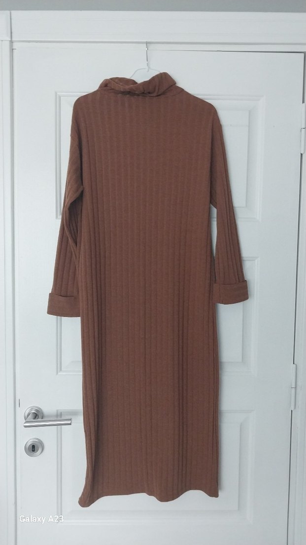 Kadın Kahverengi Yumuşak Dokulu Uzun Elbise - Görsel 3