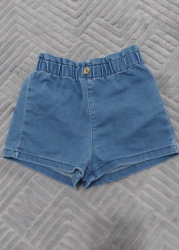 LC Waikiki Kızlar için Fırfırlı Beyaz Üst ve Mavi Denim Şort