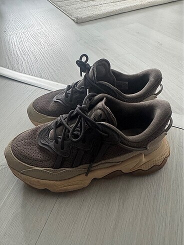 Adidas Ozweego kadınAdidas spor ayakkabı