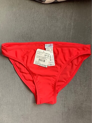 Yeni, LC Waikiki 14-15 Yaş Bikini Altı