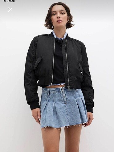 Pull and Bear Bomber mont