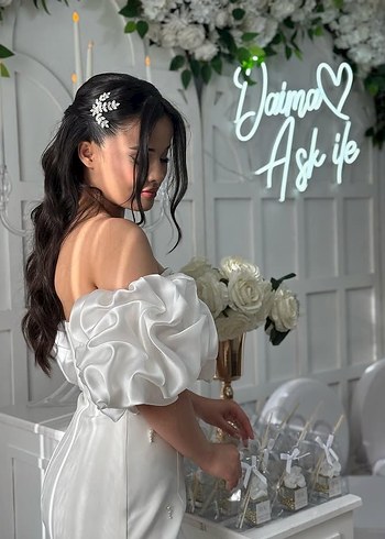 Boncuk Detaylı Beyaz Uzun Nişan Elbisesi - Görsel 5