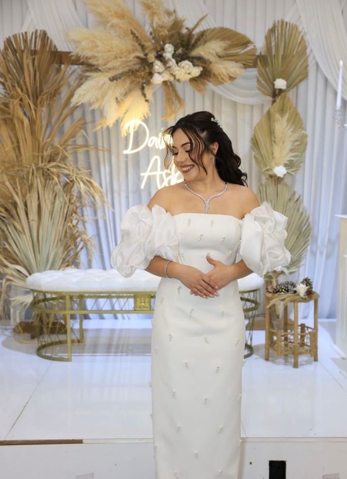 İnci İşlemeli Beyaz Uzun Abiye Elbise - Görsel 2