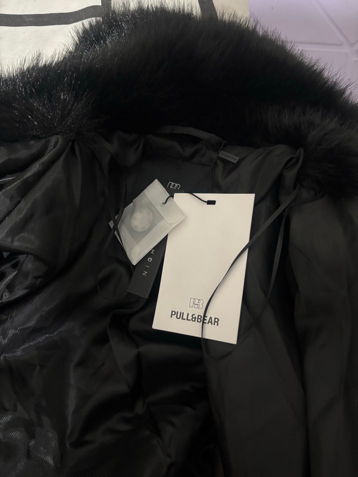 pull and bear siyah kurk - Görsel 4