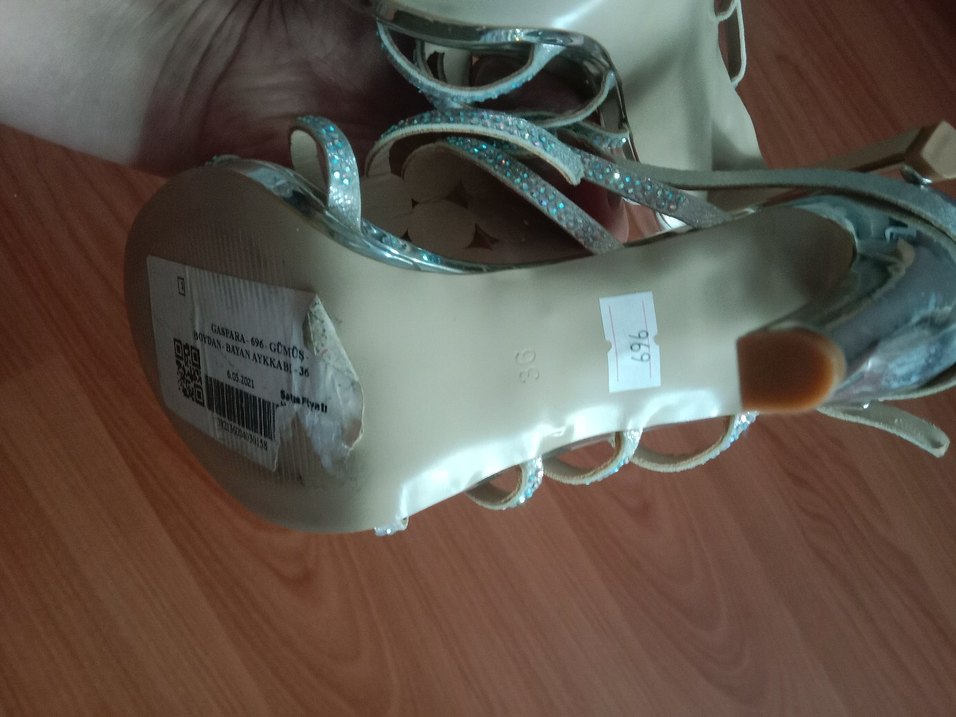 Gri İşlemeli Boncuklu ince Topuk  36 no Abiye Ayakkabı - Görsel 4