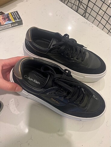 36 Beden Calvin Klein 36