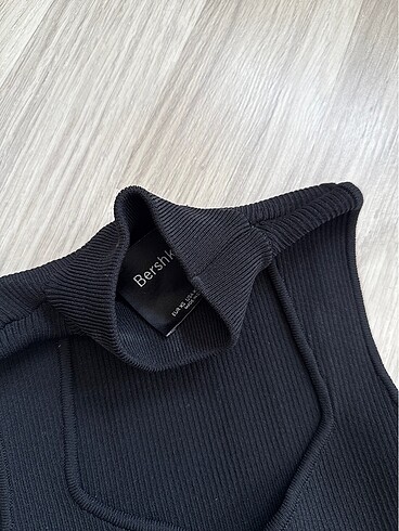 xs Beden Bershka elbise