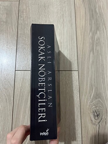  SOKAK NÖBETÇİLERİ-ASLI ARSLAN