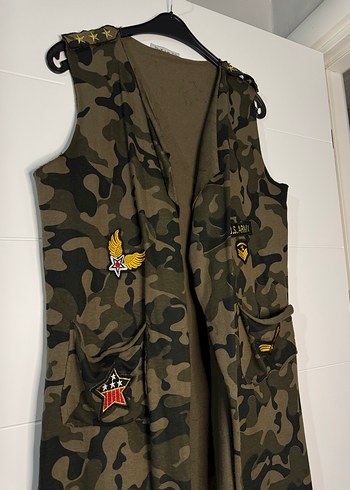 Kadın Kamuflaj Desenli Kolsuz Mini Yelek - Görsel 2