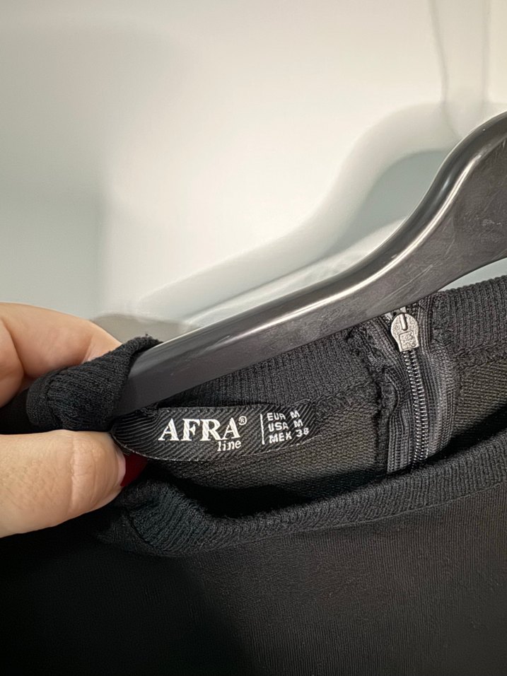 Düğmeli İnci Desenmi Siyah Uzun Kollu Kadın Tunik - Görsel 3