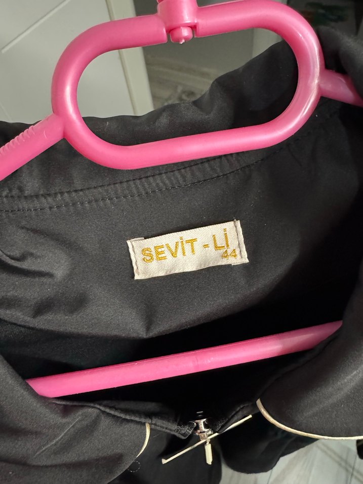 Siyah Uzun Kadın Yağmurluk Fermuarlı - Görsel 4