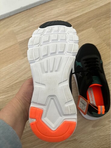 40 Beden siyah Renk Yeni etiketli Kinetix spor ayakkabı