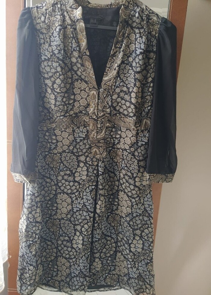 V yaka elbise  - Görsel 3