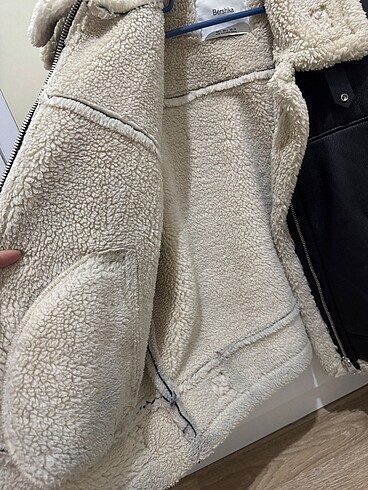 l Beden BERSHKA BİKER MONT