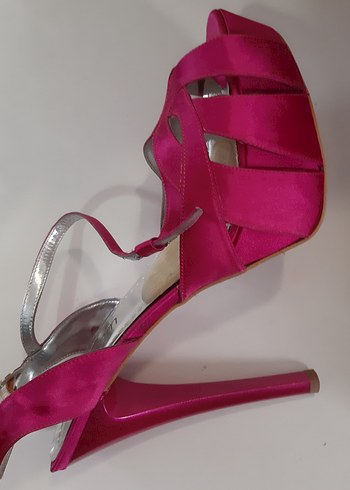 Diğer Pembe İşlemeli Stiletto Kadın Abiye Ayakkabı