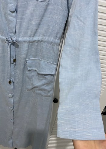 Düğmeli Uzun Mavi Keten Kap - Görsel 3